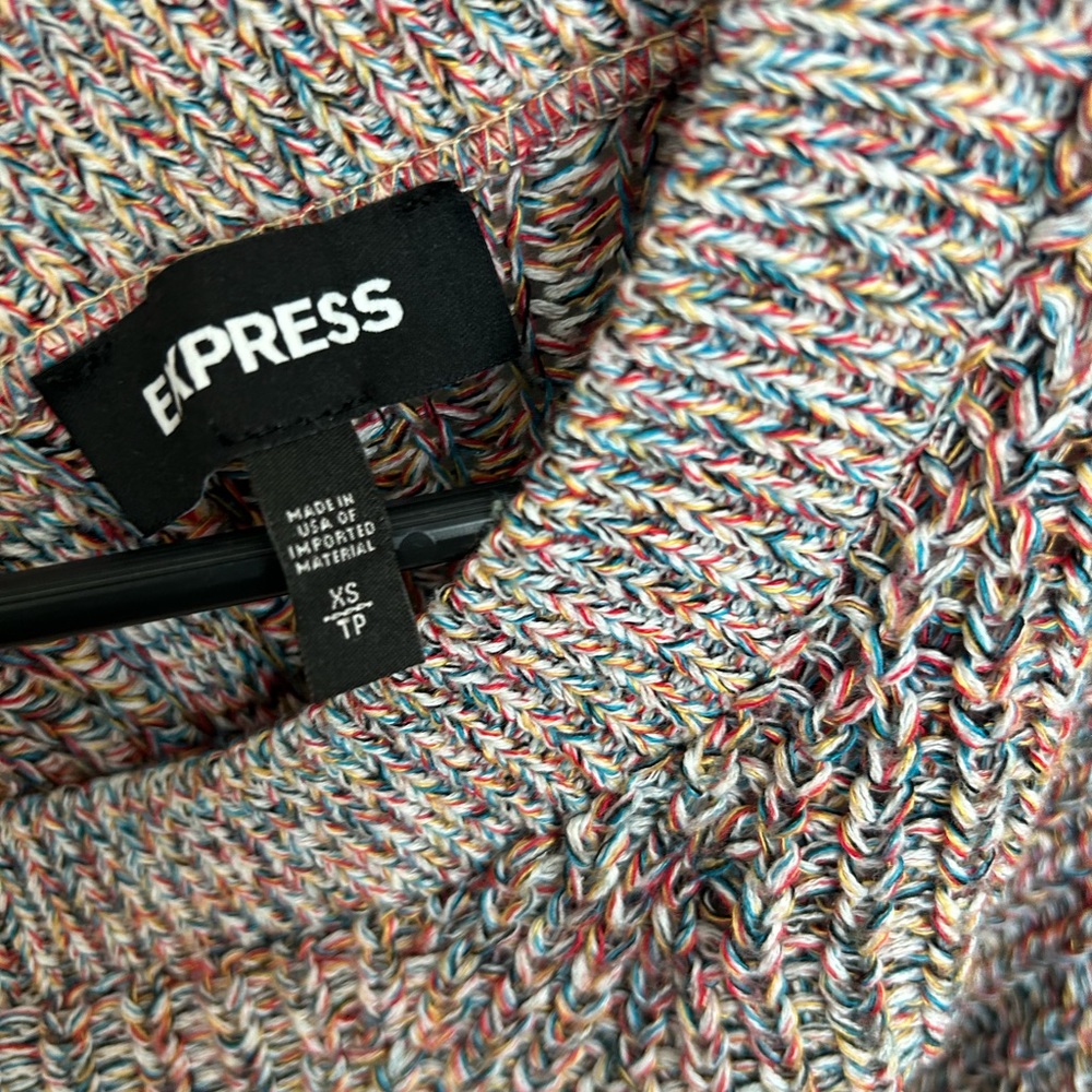 Express sweater - Picture 3 of 3